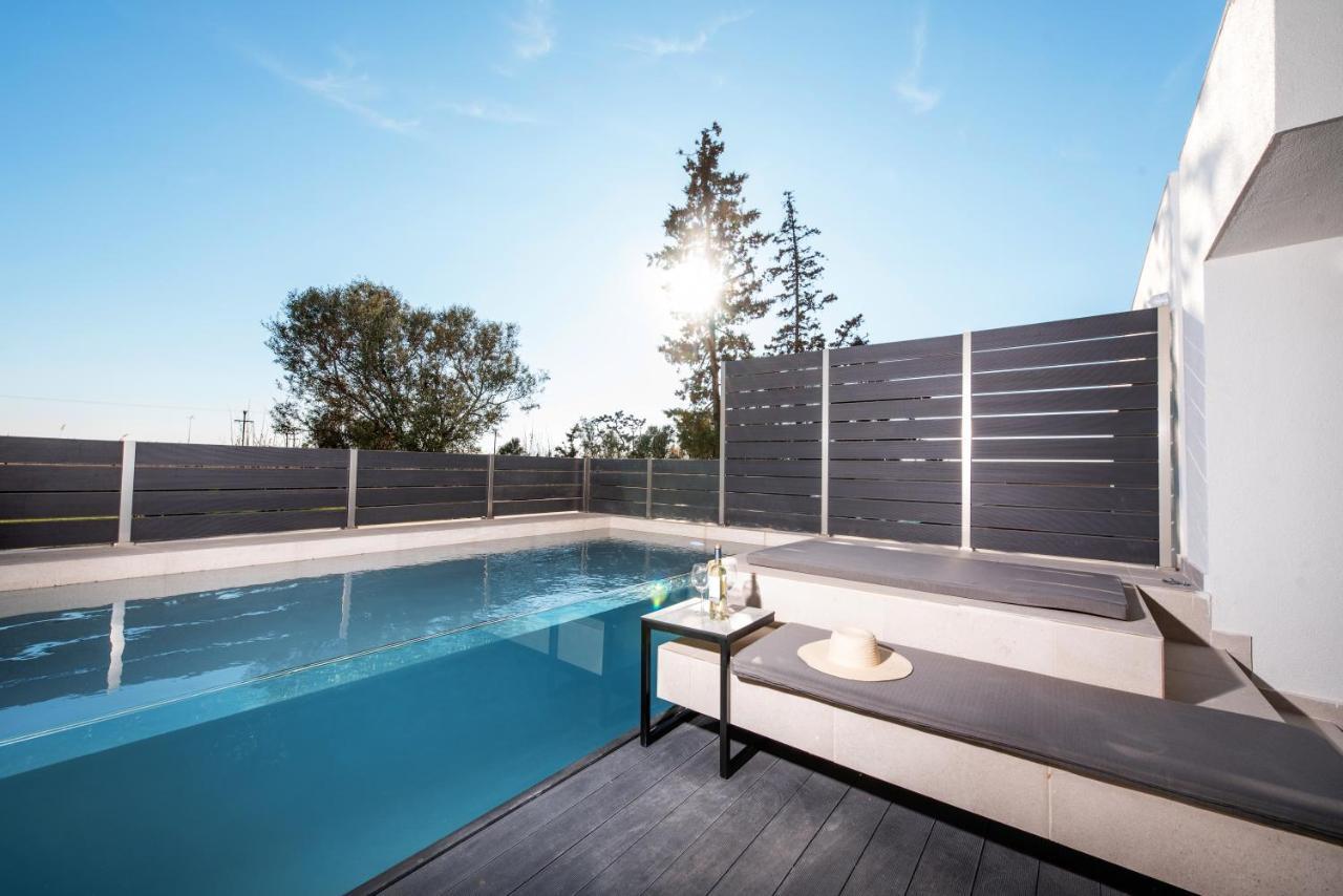 Serene Seafront Villas Неа-Іраклія Екстер'єр фото