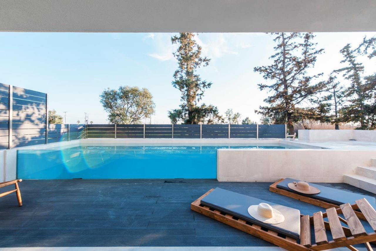Serene Seafront Villas Неа-Іраклія Екстер'єр фото